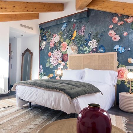 Christine Boutique Hotel El Barraco Екстериор снимка