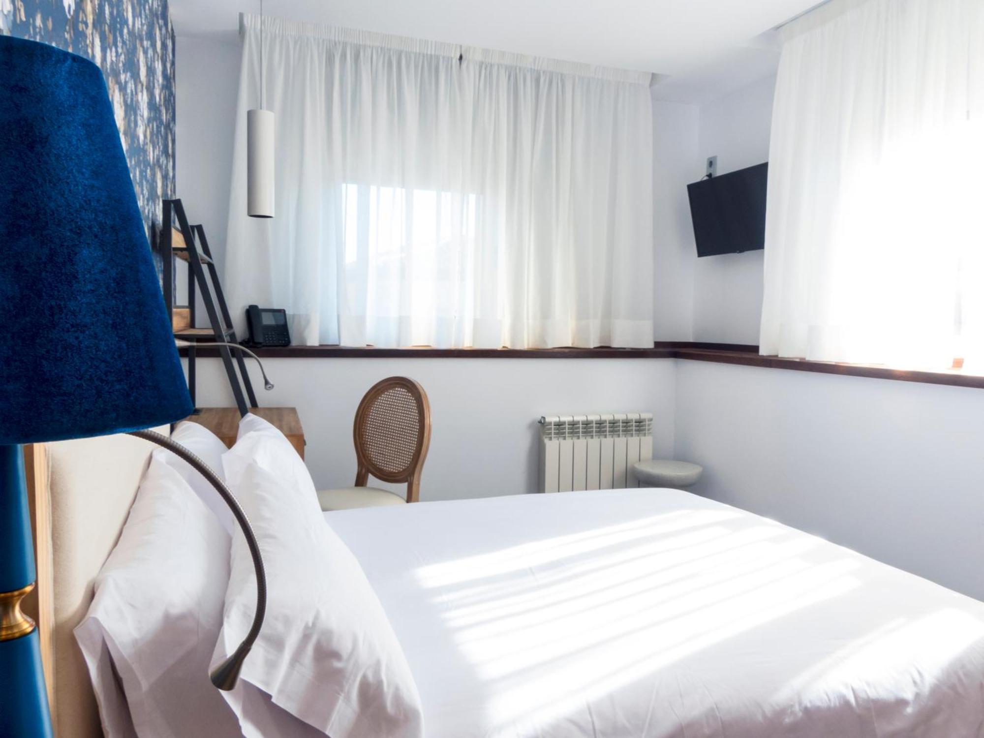 Christine Boutique Hotel El Barraco Екстериор снимка