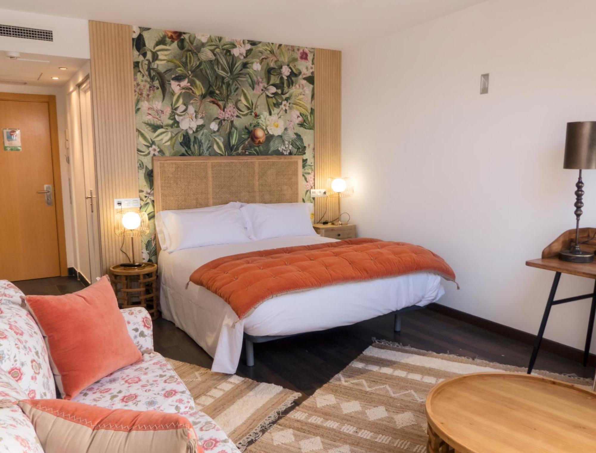 Christine Boutique Hotel El Barraco Екстериор снимка